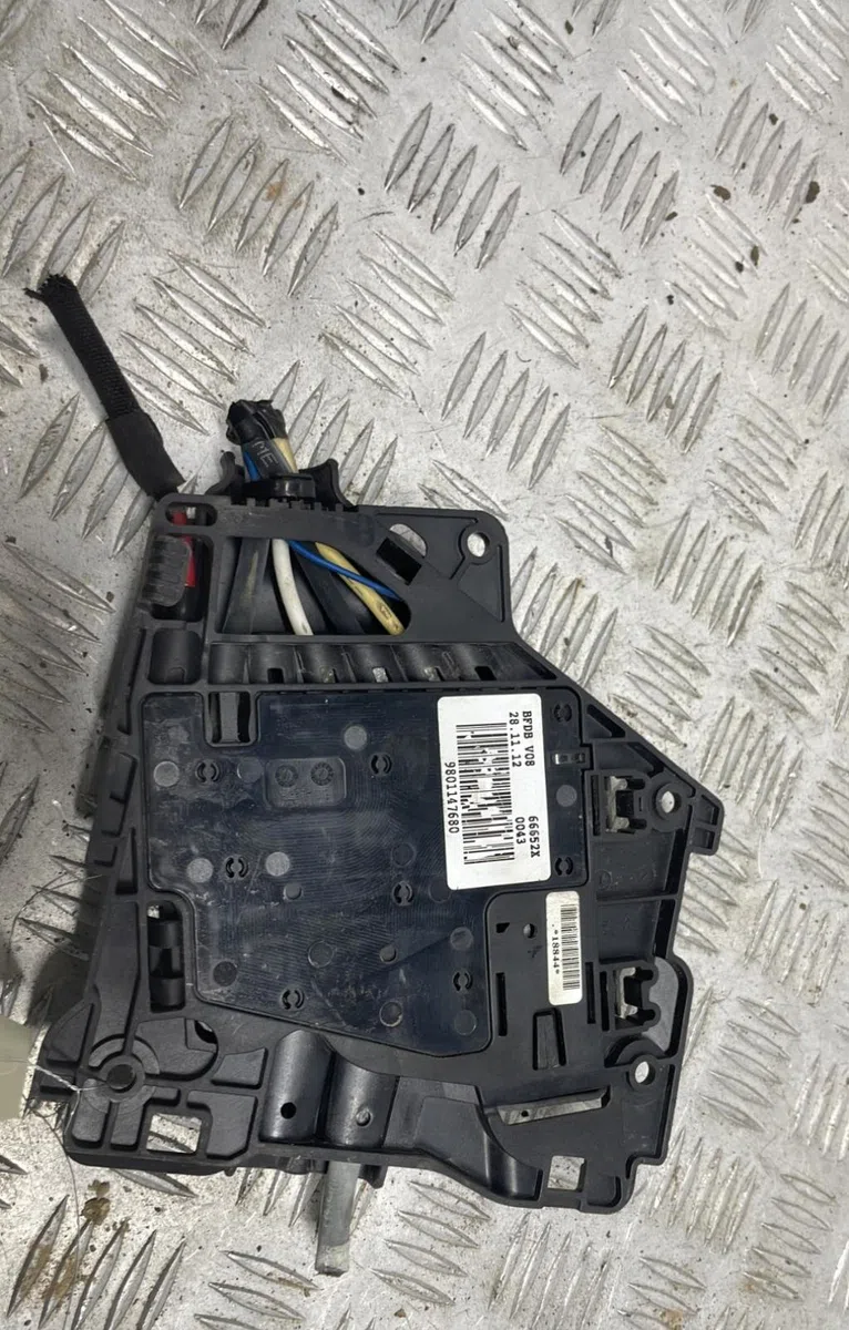 Platine fusible habitacle CITROEN DS3 PHASE 1 occasion