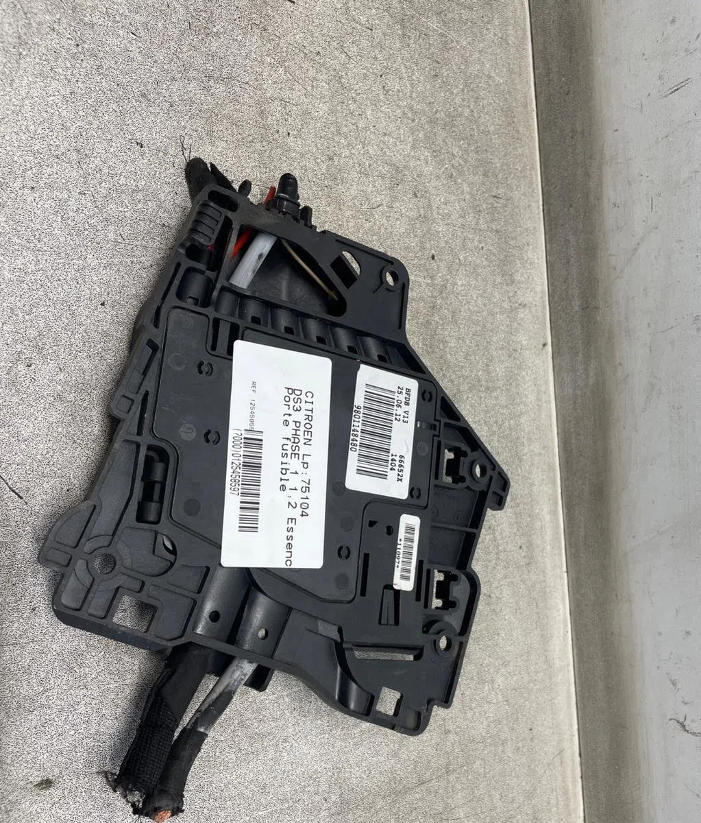 Platine fusible habitacle Citroen DS3 (SA_) 1.2 vti 82 (2013-2015) occasion