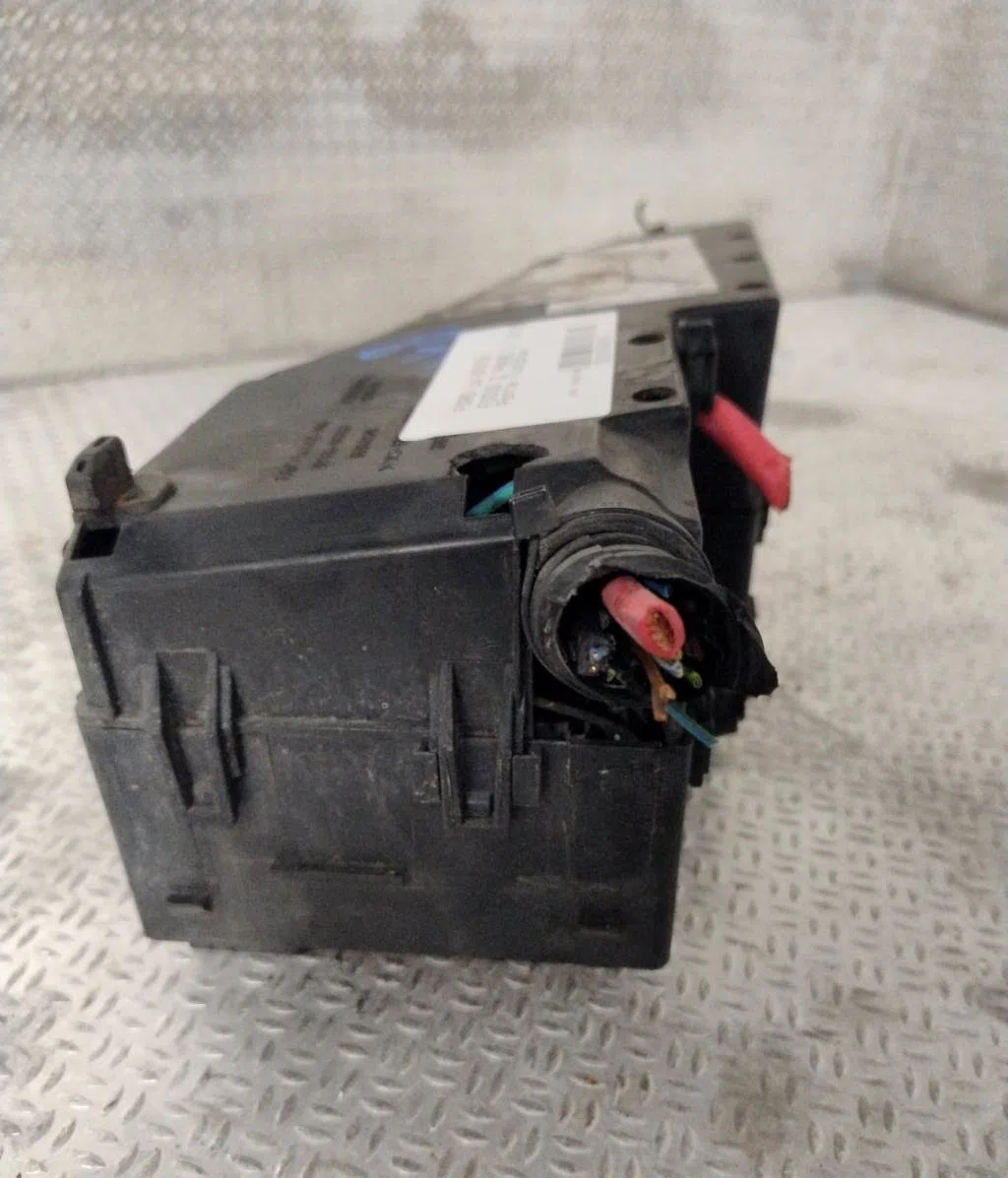 Platine fusible habitacle Ford FOCUS II (DA_, HCP, DP) 1.6 tdci (2004-2012) occasion