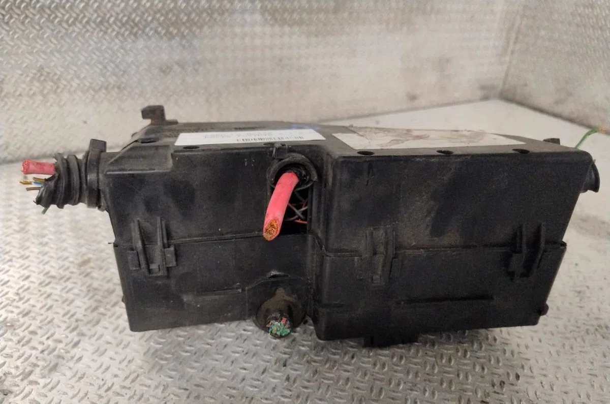 Platine fusible habitacle Ford FOCUS II (DA_, HCP, DP) 1.6 tdci (2004-2012) occasion