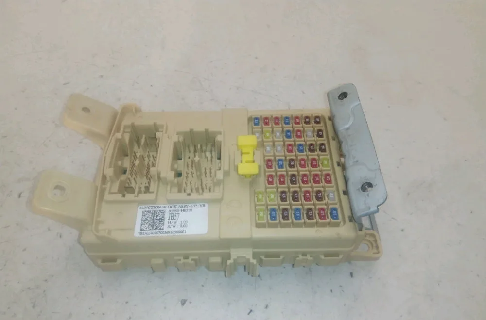Platine fusible habitacle Kia RIO IV (YB, SC, FB) 1.4 (2017) occasion