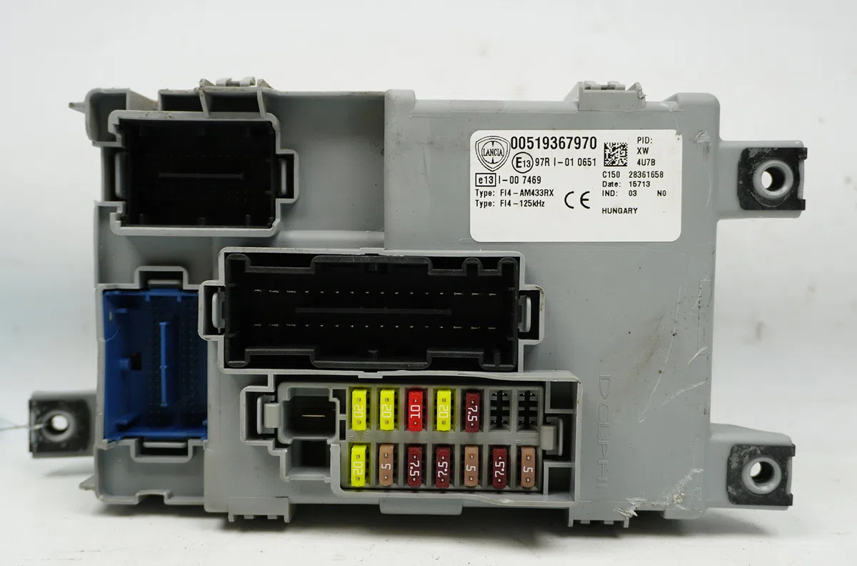 Platine fusible habitacle Lancia YPSILON (312_) 1.2 (312.pxa1a, 312.yxa1a) (2011) occasion