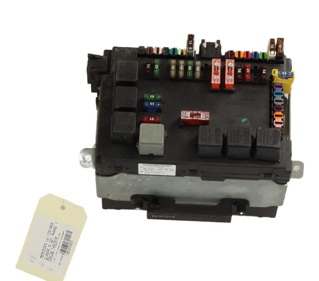 Platine fusible habitacle Mercedes-benz CLASSE S (W221) S 320 cdi (221.022, 221.122) (2005-2009) occasion