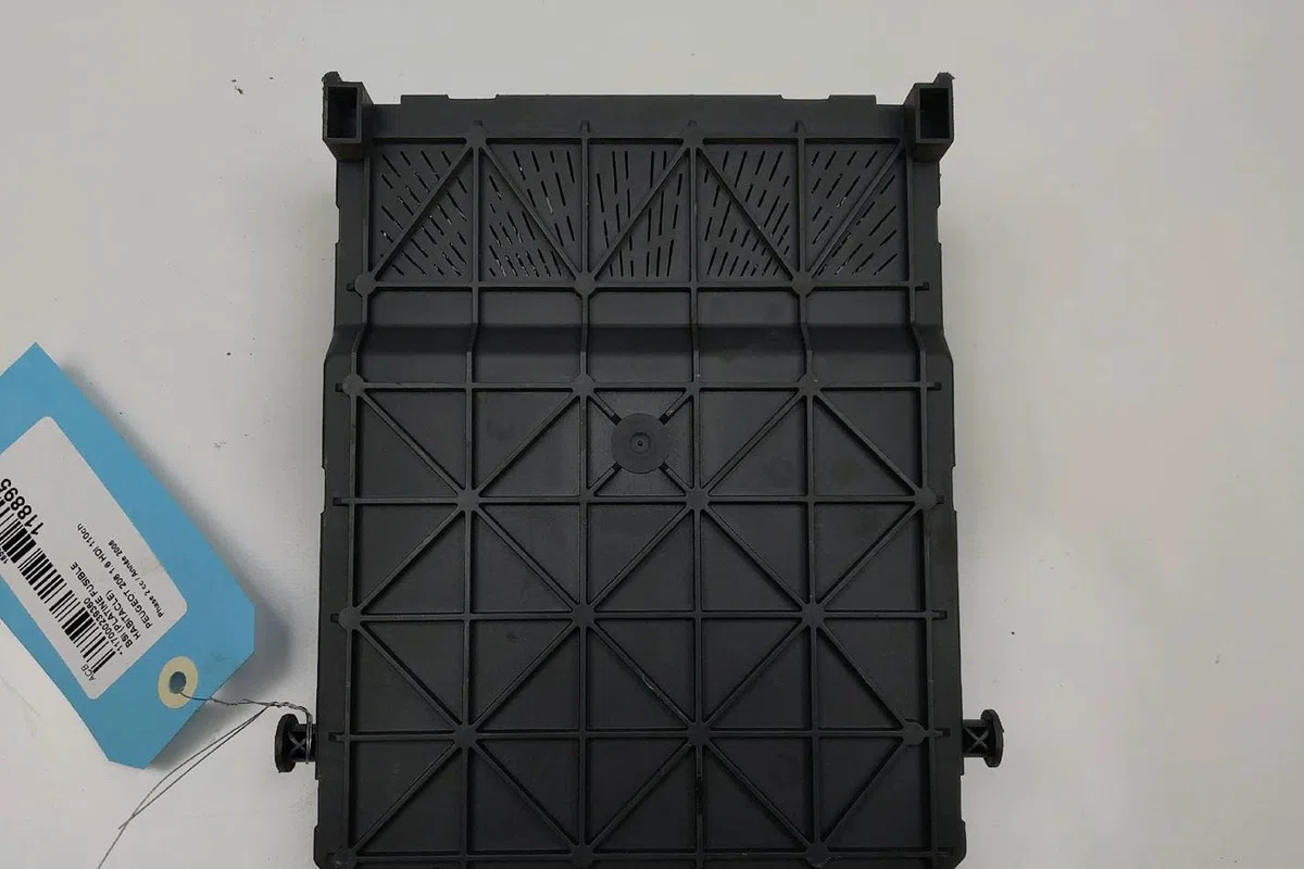 Platine fusible habitacle Peugeot 206 3-5 portes (2A-C) 1.6 hdi 110 (2004-2007) occasion