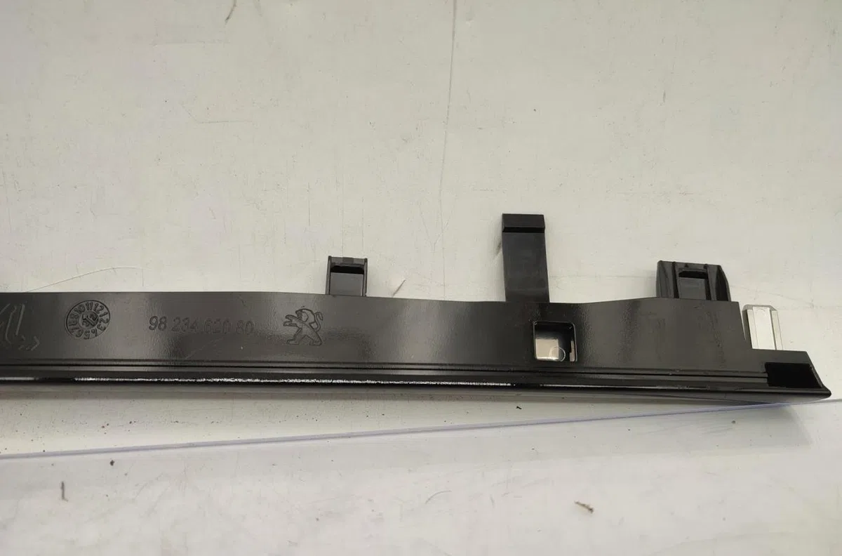 Platine fusible habitacle PEUGEOT 208 2 occasion