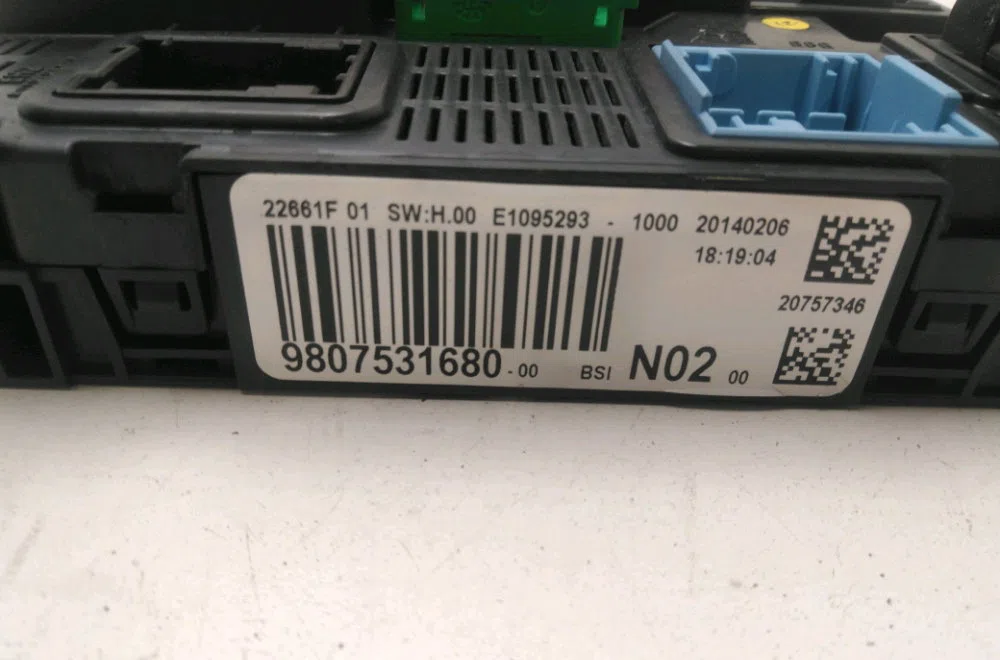 Platine fusible habitacle Peugeot 208 I (CA_, CC_) 1.2 vti 82 (2012) occasion