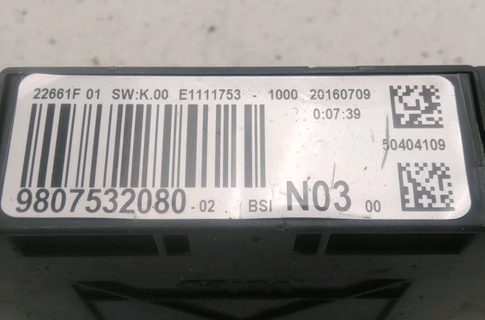 Platine fusible habitacle Peugeot 208 I (CA_, CC_) 1.6 bluehdi 120 (2013) occasion