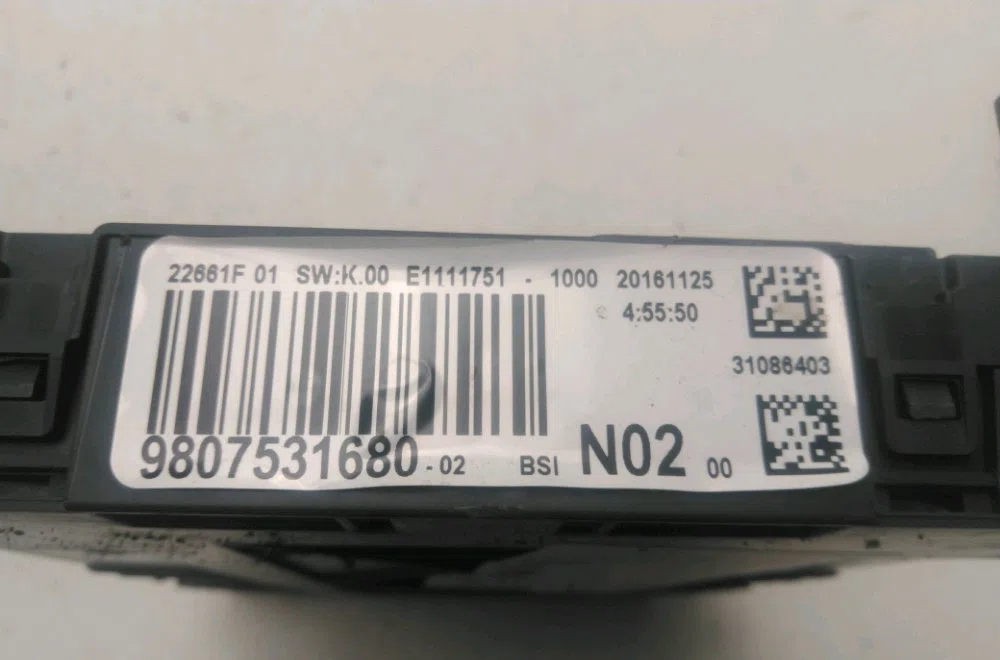 Platine fusible habitacle Peugeot 208 I (CA_, CC_) 1.6 hdi - bluehdi 75 (2013) 5 portes occasion