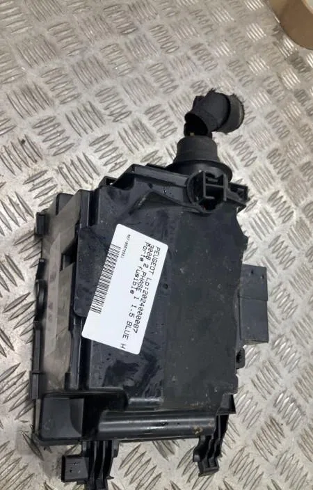 Platine fusible habitacle PEUGEOT 3008 2 PHASE 1 occasion