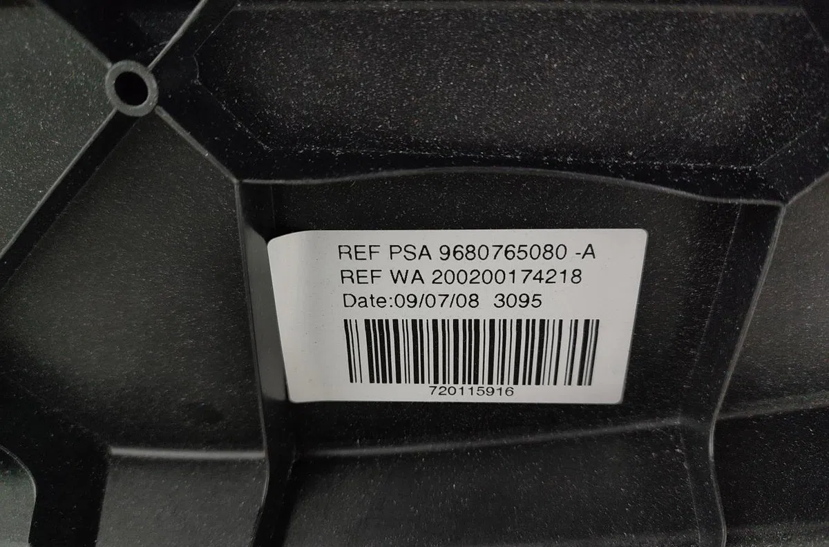 Platine fusible habitacle PEUGEOT 308 1 SW PHASE 1 BREAK occasion