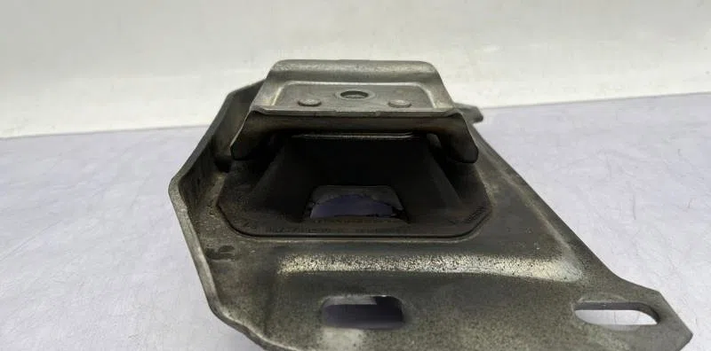 Platine fusible habitacle PEUGEOT 308 2 SW PHASE 2 BREAK occasion
