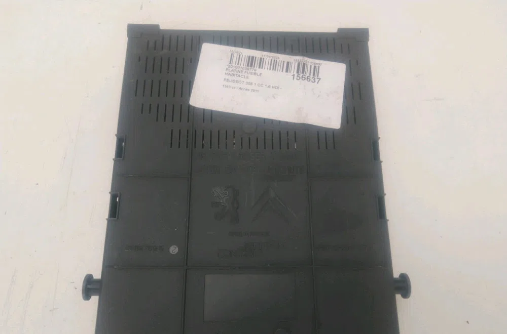 Platine fusible habitacle Peugeot 308 CC (4B_) 1.6 hdi (2009-2014) occasion