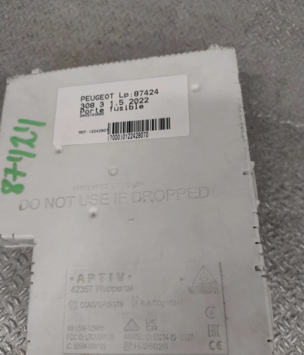 Platine fusible habitacle Peugeot 308 III (FB_, FH_, FP_, F3_) Bluehdi 130 (fbyhzl, fbyhzt) (2021) occasion