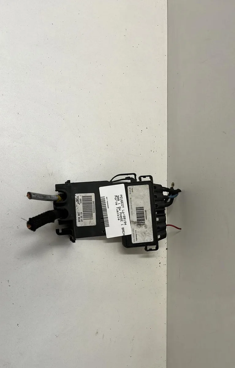 Platine fusible habitacle Peugeot 308 SW I (4E_, 4H_) 1.6 hdi (2009-2014) 5 portes occasion