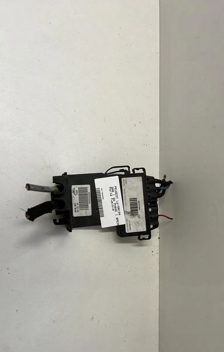 Platine fusible habitacle Peugeot 308 SW I (4E_, 4H_) 1.6 hdi (2009-2014) 5 portes occasion