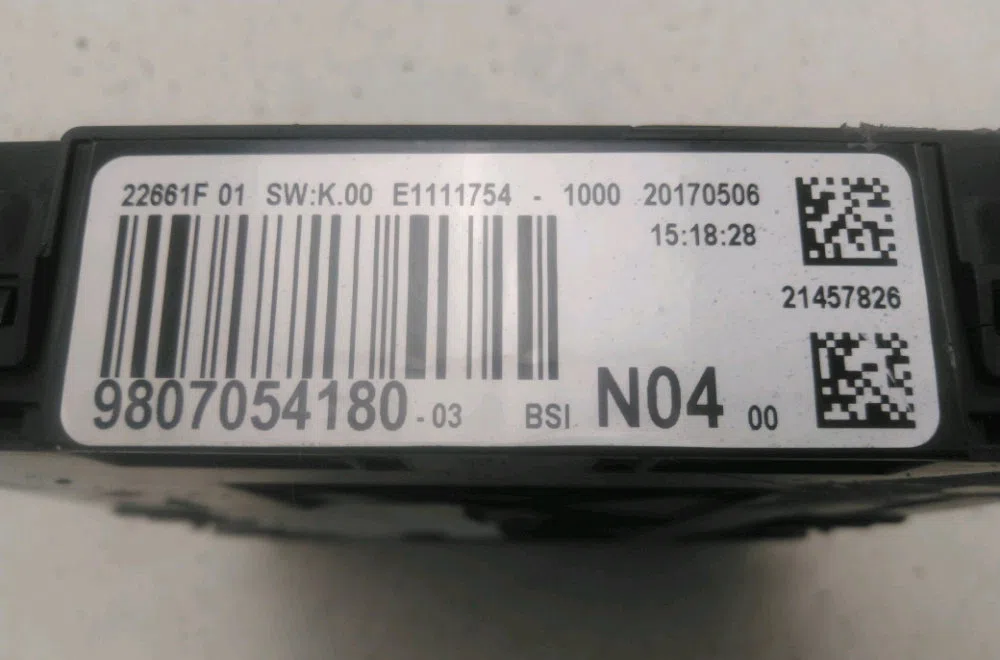 Platine fusible habitacle Peugeot 308 SW II (LC_, LJ_, LR_, LX_, L4_) 1.6 bluehdi 120 (2014-2021) occasion