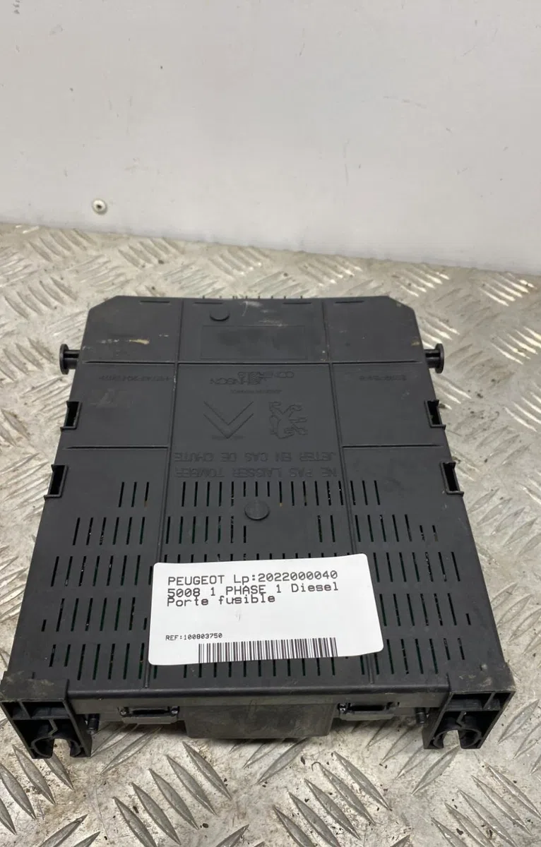 Platine fusible habitacle PEUGEOT 5008 1 PHASE 1 occasion