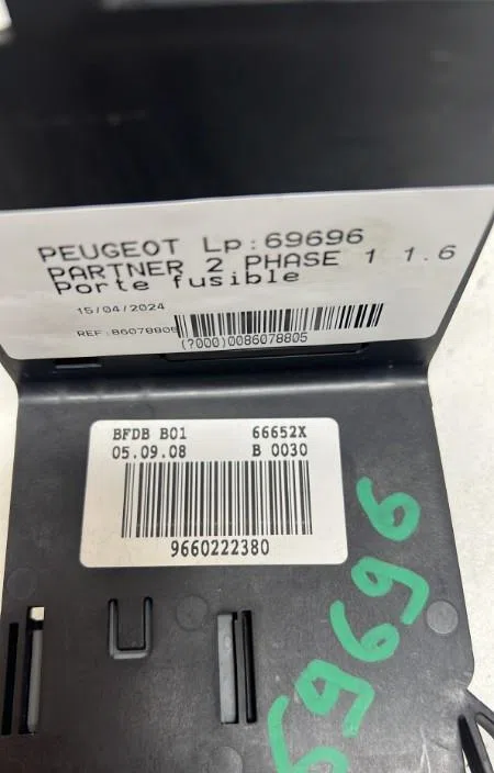 Platine fusible habitacle Peugeot PARTNER TEPEE 1.6 hdi 16v (2008) 5 portes occasion