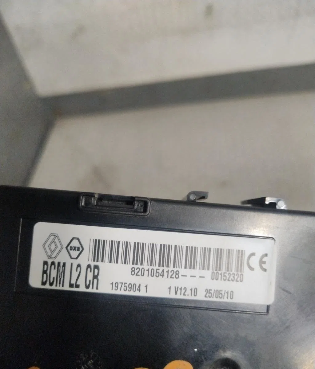 Platine fusible habitacle Renault CLIO III (BR0-1, CR0-1) 1.5 dci (br17, cr17) (2005-2012) 5 portes occasion