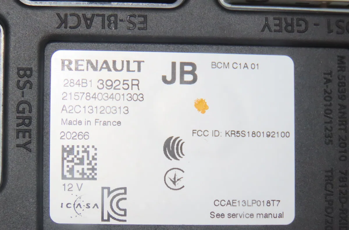Platine fusible habitacle Renault CLIO V (B7_) 1.5 blue dci 85 (b7ag) (2019) 5 portes occasion