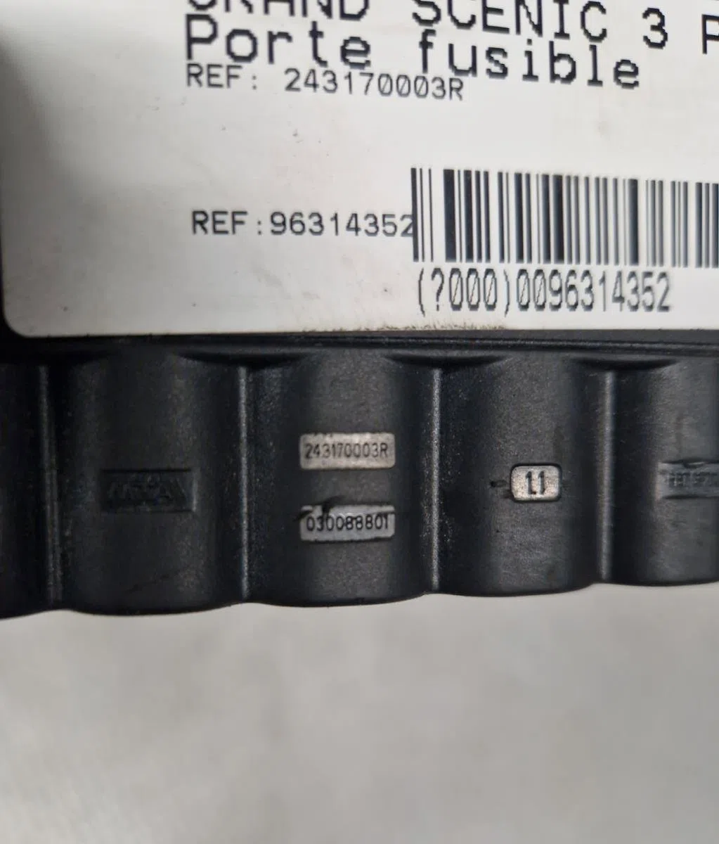 Platine fusible habitacle RENAULT GRAND SCENIC 3 PHASE 3 occasion
