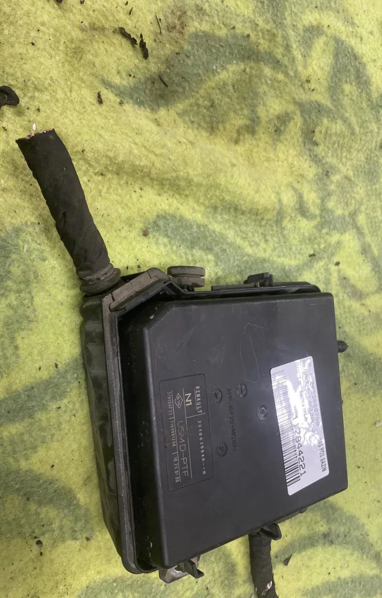 Platine fusible habitacle RENAULT LAGUNA 3 PHASE 1 occasion