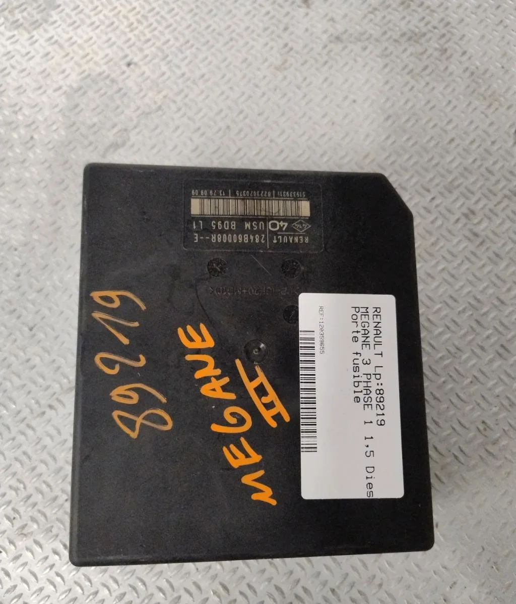 Platine fusible habitacle RENAULT MEGANE 3 MEGANE 3 PHASE 1 occasion