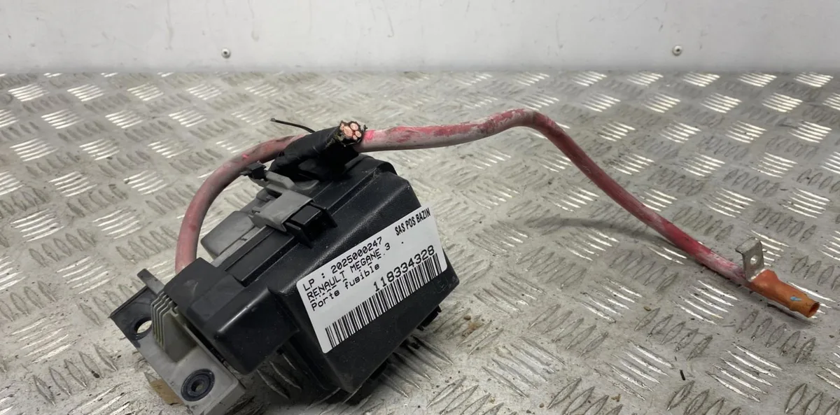 Platine fusible habitacle RENAULT MEGANE 3 PHASE 3 occasion