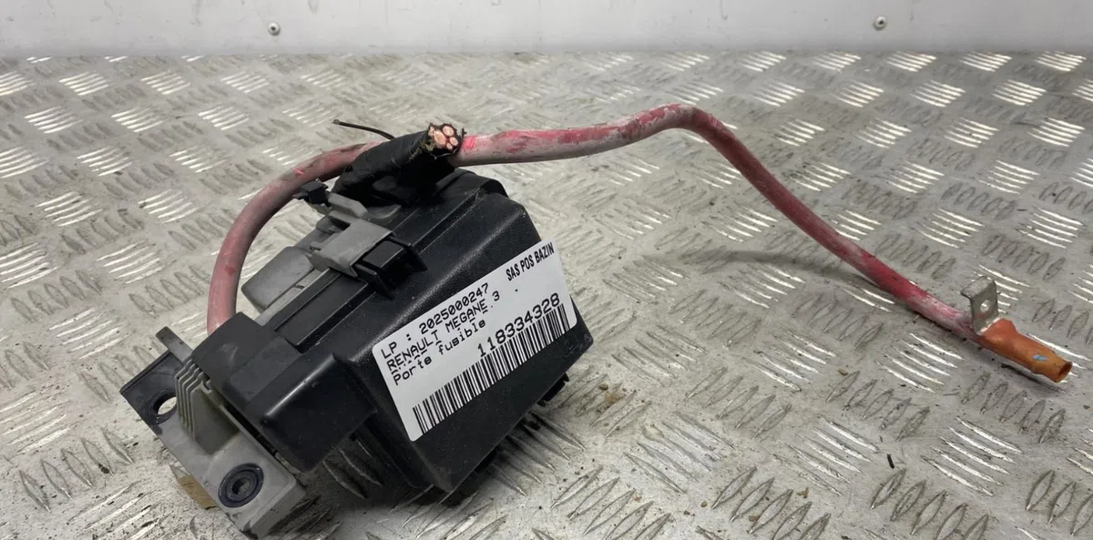 Platine fusible habitacle RENAULT MEGANE 3 PHASE 3 occasion