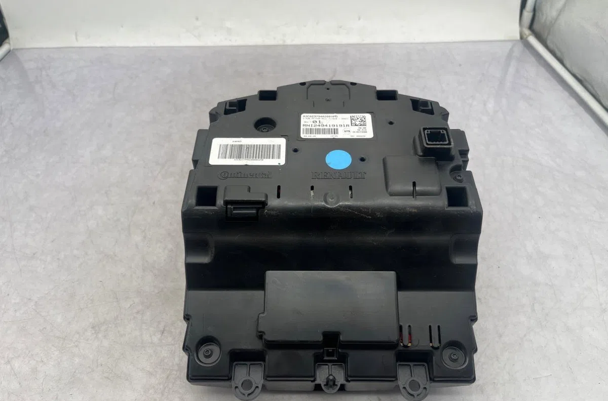 Platine fusible habitacle RENAULT MEGANE 4 PHASE 1 BREAK occasion