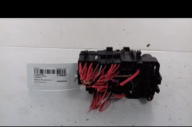 Platine fusible habitacle Renault MEGANE CC (EZ0-1_) 1.5 dci (ez09, ez1g, ez0d, ez14) (2010) occasion