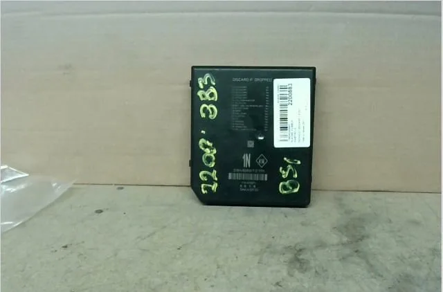 Platine fusible habitacle Renault MEGANE IV 3-5 portes (B9A-M-N_) 1.6 dci 130 (b9a4) (2015) occasion