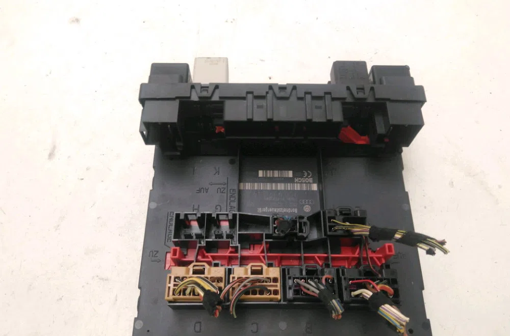 Platine fusible habitacle Volkswagen GOLF PLUS V (5M1, 521) 2.0 tdi (2005-2013) occasion