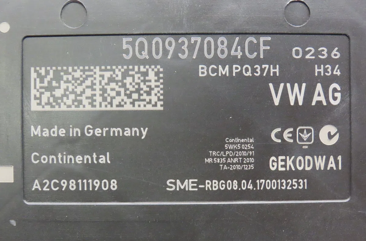 Platine fusible habitacle Volkswagen GOLF VII (5G1, BQ1, BE1, BE2) 1.4 gte hybrid (2014-2020) occasion
