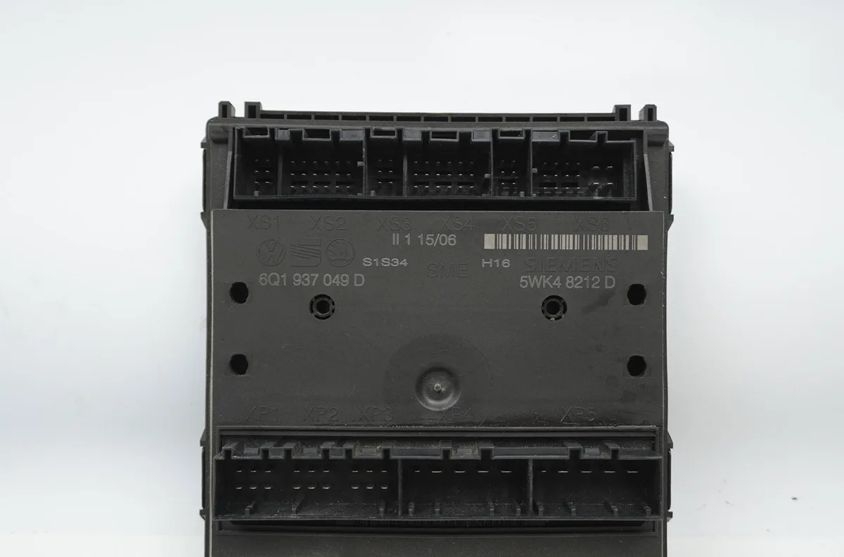 Platine fusible habitacle Volkswagen POLO (9N_, 9A_) 1.4 16v (2001-2008) occasion