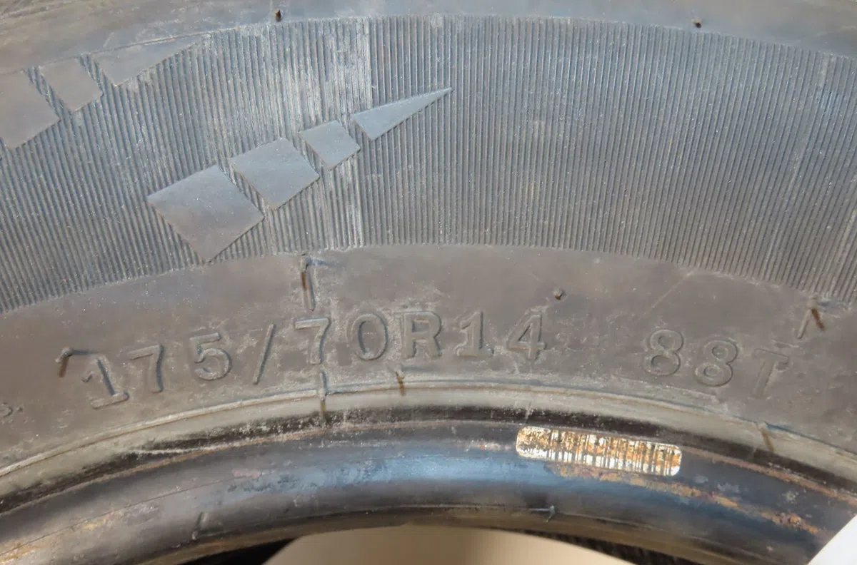 Pneumatiques Citroen BERLINGO - BERLINGO FIRST Monospace (MF_, GJK_, GFK_) 1.9 d (mfwjz) (1998-2005) 3 portes occasion