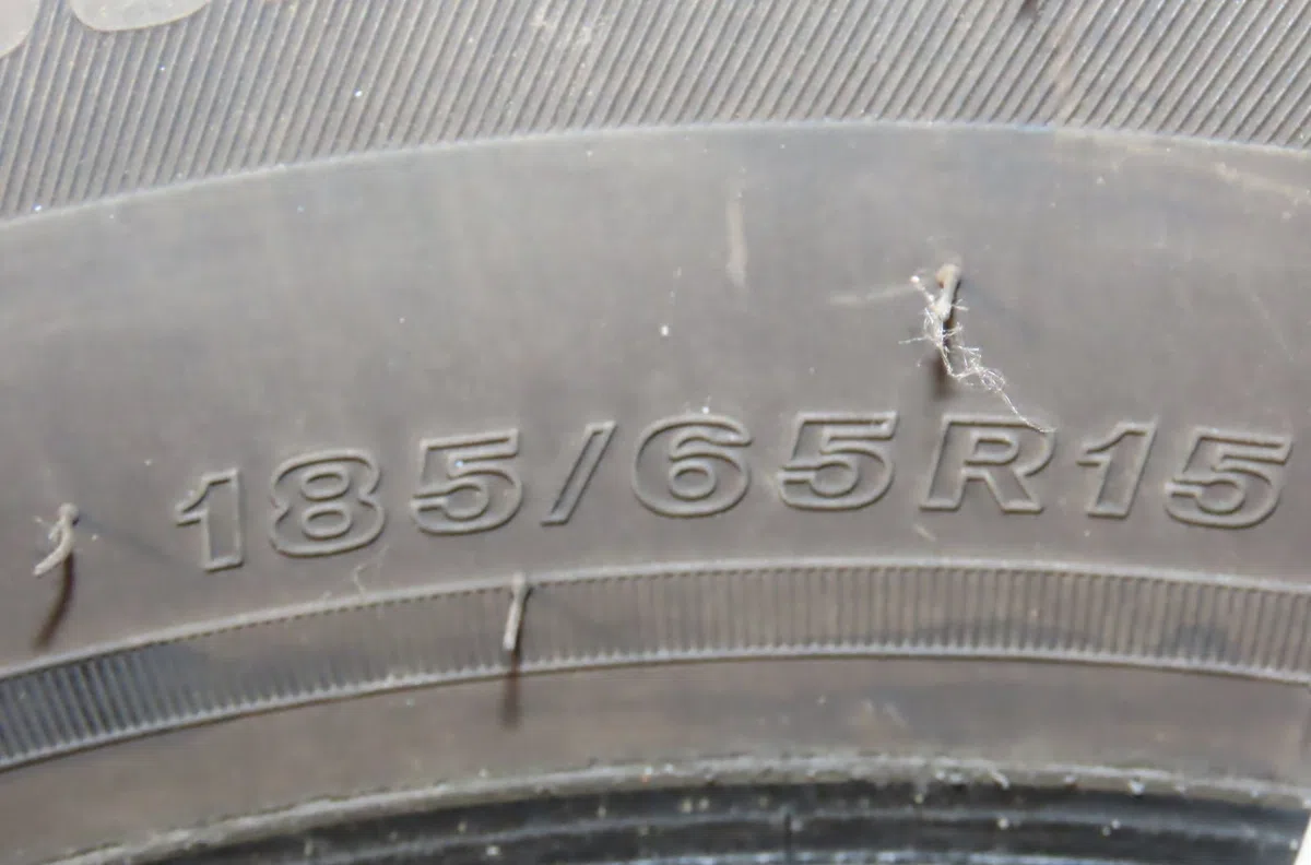 Pneumatiques Peugeot 208 I (CA_, CC_) 1.6 hdi (2012) 5 portes occasion
