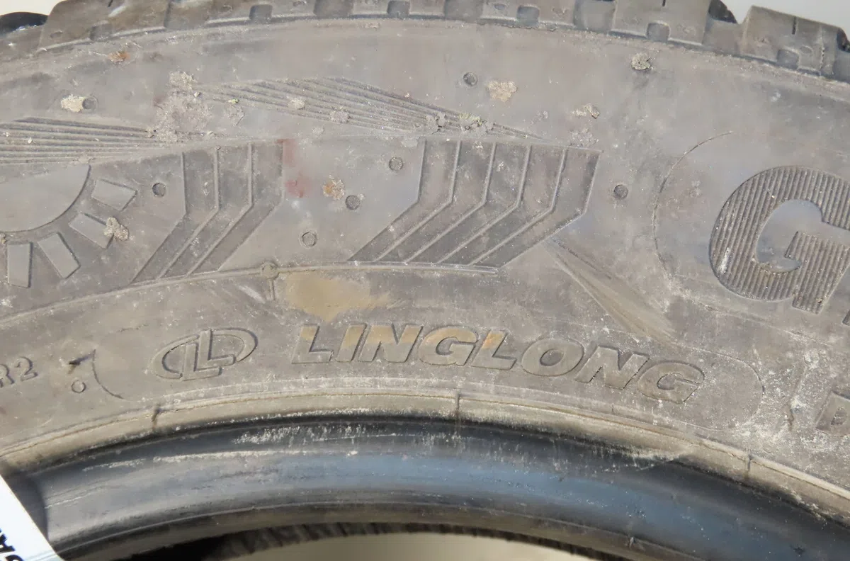 Pneumatiques Toyota YARIS (_P9_) 1.4 d-4d (nlp90_) (2005-2012) occasion
