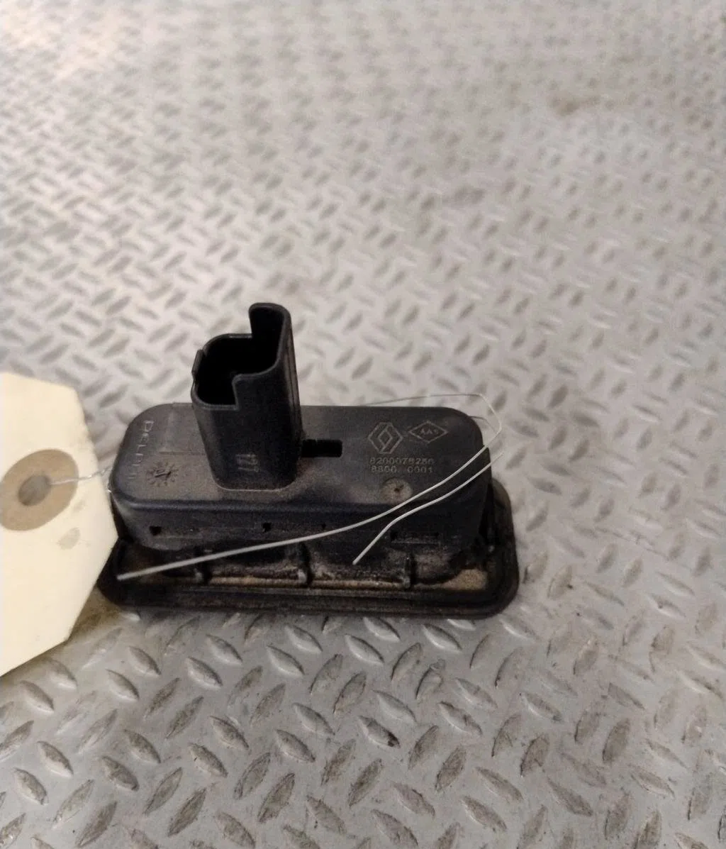 Poignee ext hayon Renault SCÉNIC II (JM0-1_) 1.5 dci (jm1e, jm16) (2005-2008) 5 portes occasion