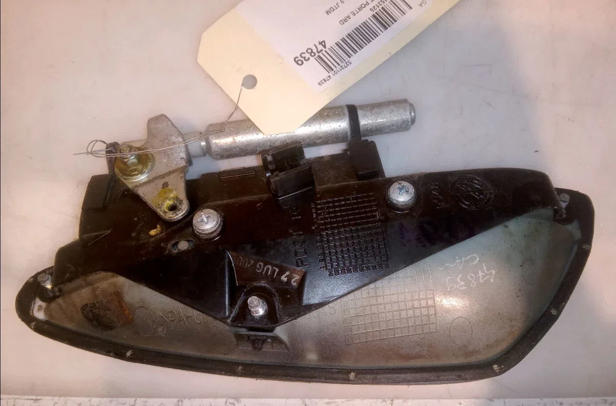Poignee ext porte ard Alfa romeo 159 Sportwagon (939_) 1.9 jtdm 16v (939bxc1b, 939bxc12) (2006-2011) occasion