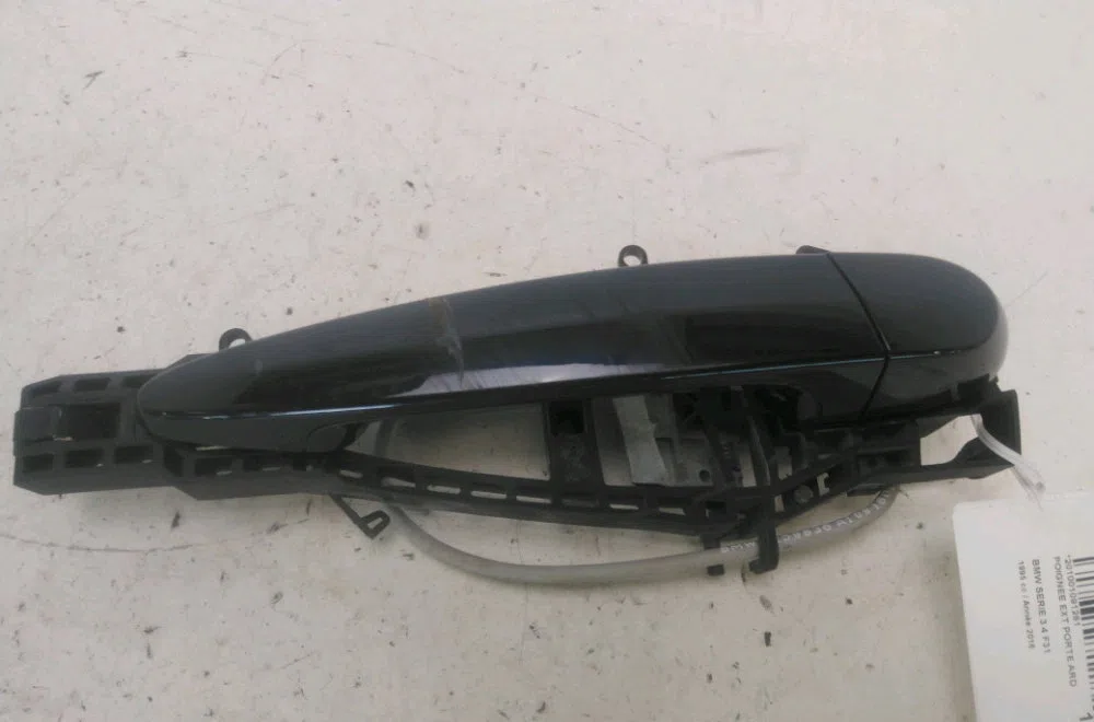Poignee ext porte ard Bmw 3 Touring (F31) 316 d (2012-2019) occasion