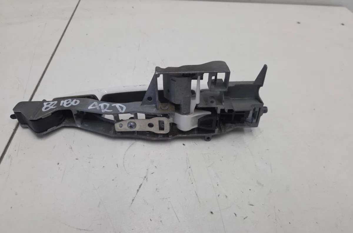 Poignee ext porte ard CITROEN C3 2 PHASE 2 occasion