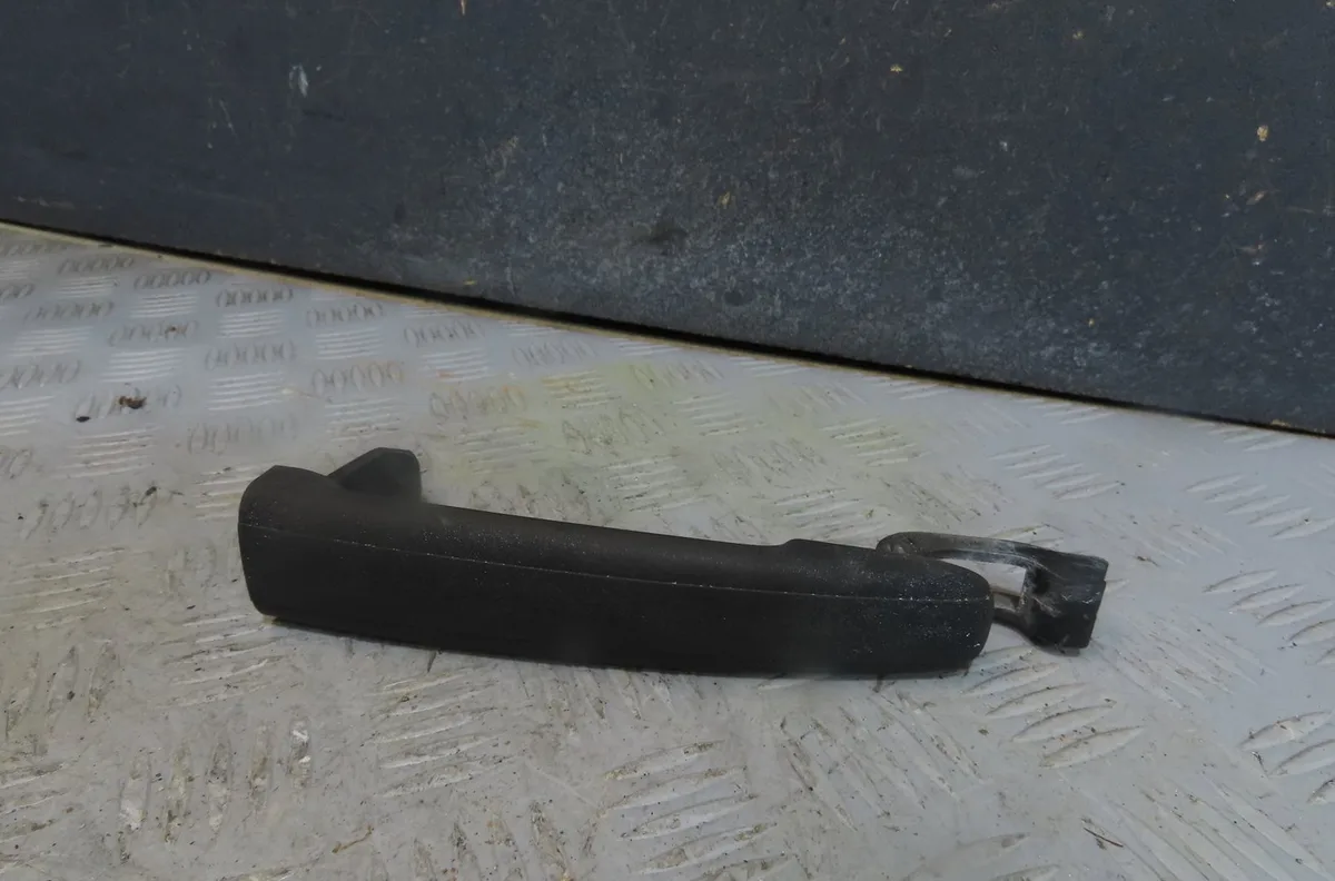 Poignee ext porte ard Citroen C3 I (FC_, FN_) 1.4 i (2002-2010) 5 portes occasion