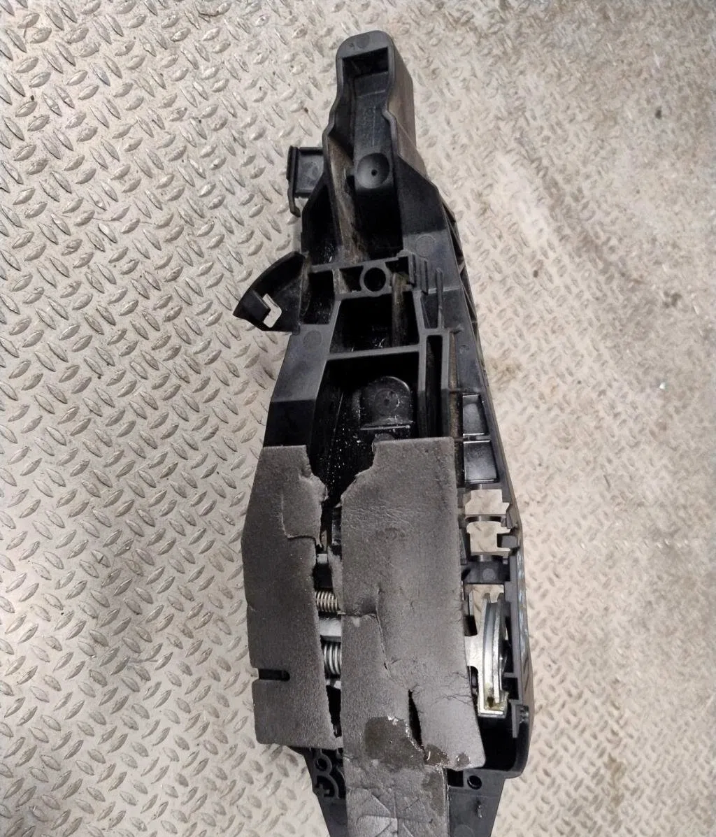 Poignee ext porte ard Citroen C5 AIRCROSS (A_) 2.0 bluehdi 180 (ajehzr) (2018) occasion