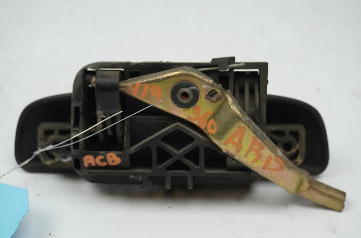 Poignee ext porte ard Citroën SAXO (S0, S1) 1.0 x (1996-1998) 5 portes occasion
