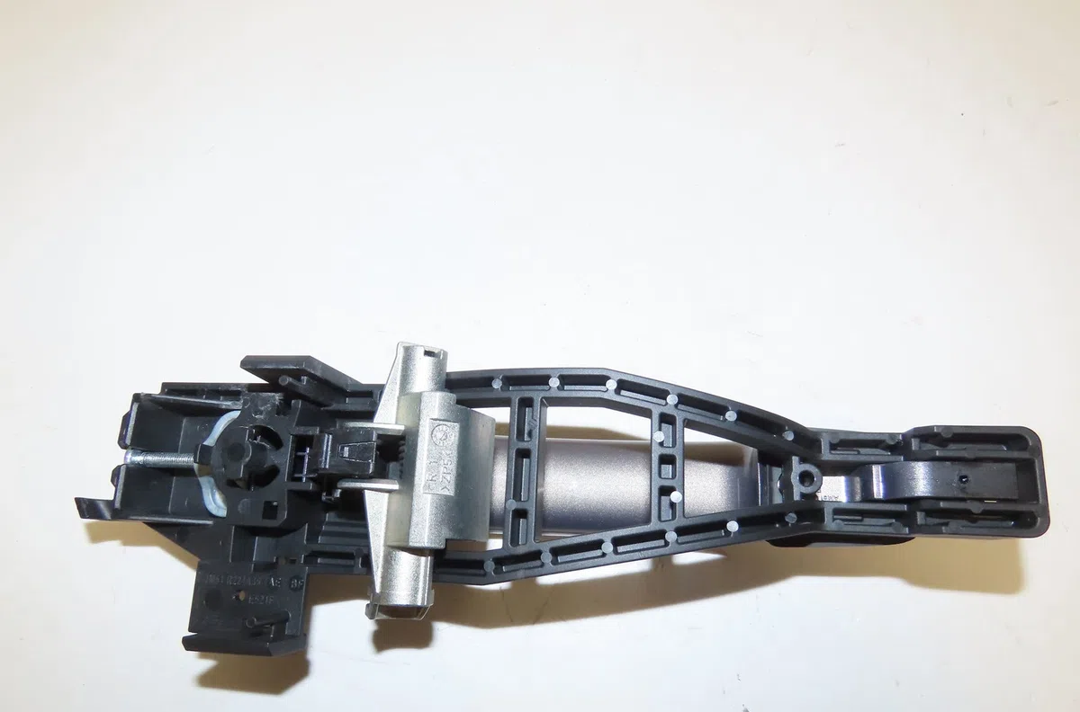 Poignee ext porte ard Ford C-MAX II (DXA-CB7, DXA-CEU) 1.0 ecoboost (2012-2019) occasion