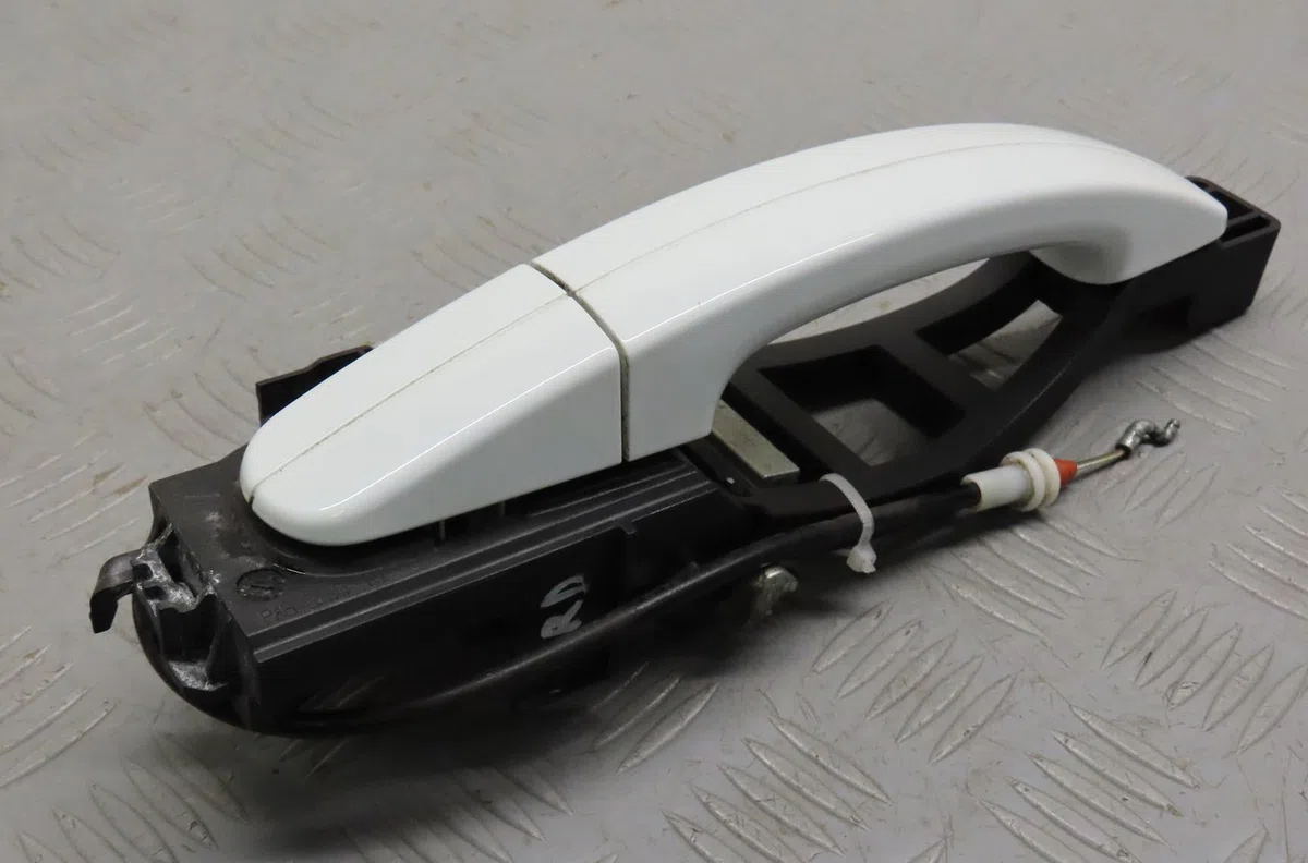 Poignee ext porte ard Ford C-MAX II (DXA-CB7, DXA-CEU) 1.6 tdci (2010-2019) 5 portes occasion