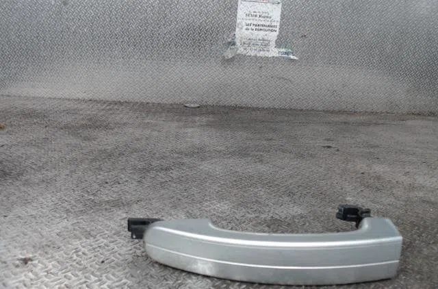 Poignee ext porte ard FORD FOCUS 3  FOCUS 3 PHASE 1 occasion