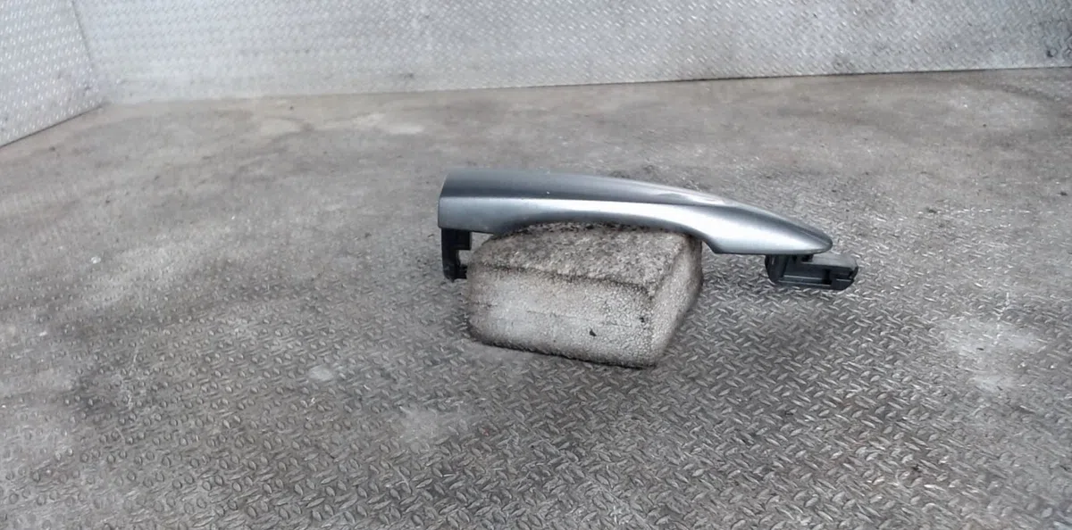 Poignee ext porte ard NISSAN QASHQAI 2  QASHQAI 2 PHASE 2 occasion