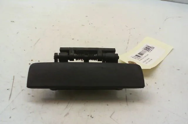 Poignee ext porte ard Peugeot 306 3-5 portes (7A, 7C, N3, N5) 1.4 (1993-2001) 5 portes occasion